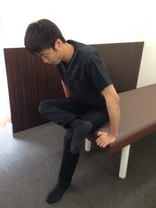 梨状筋のストレッチ